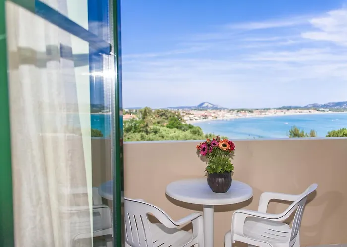 Bozikis Palace 2*